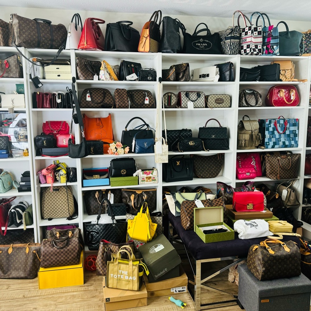 NEW STOCKS of louis vuitton etc